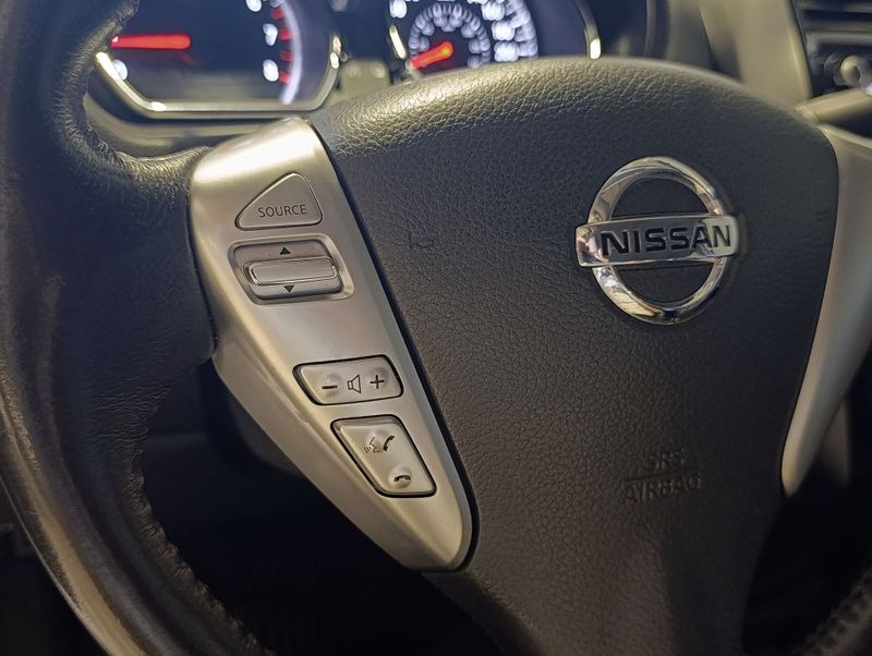 Nissan Versa 16sl Cvt 2018/2019 SIM VEÍCULOS PORTO ALEGRE / Carros no Vale