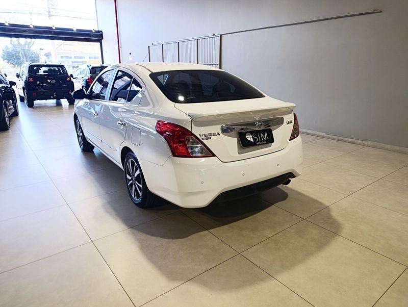 Nissan Versa 16sl Cvt 2018/2019 SIM VEÍCULOS PORTO ALEGRE / Carros no Vale