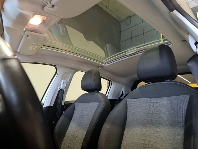 Peugeot 208 Allure 1.6 16v 2017/2018 SIM VEÍCULOS PORTO ALEGRE / Carros no Vale