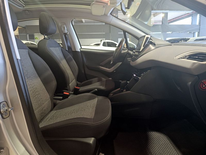 Peugeot 208 Allure 1.6 16v 2017/2018 SIM VEÍCULOS PORTO ALEGRE / Carros no Vale