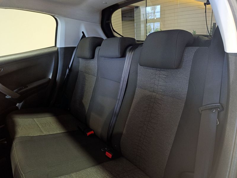 Peugeot 208 Allure 1.6 16v 2017/2018 SIM VEÍCULOS PORTO ALEGRE / Carros no Vale