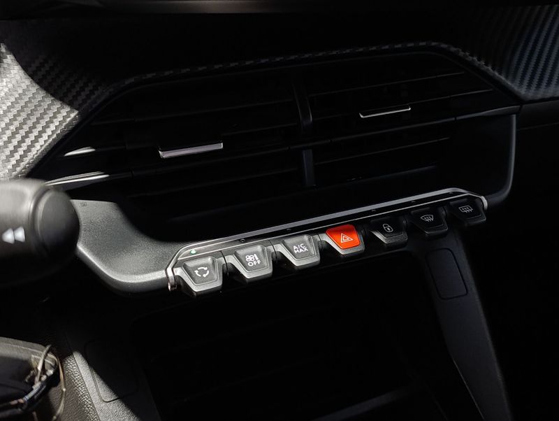 Peugeot 208 Like 1.0 6v Mec. 2023/2023 SIM VEÍCULOS PORTO ALEGRE / Carros no Vale