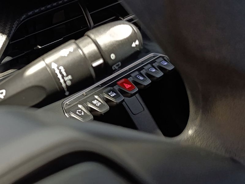 Peugeot 208 Like 1.0 6v Mec. 2023/2023 SIM VEÍCULOS PORTO ALEGRE / Carros no Vale