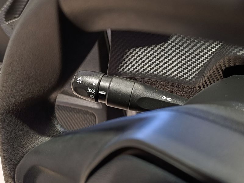 Peugeot 208 Like 1.0 6v Mec. 2023/2023 SIM VEÍCULOS PORTO ALEGRE / Carros no Vale