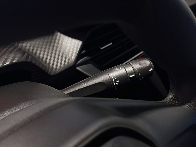 Peugeot 208 Like 1.0 6v Mec. 2023/2023 SIM VEÍCULOS PORTO ALEGRE / Carros no Vale