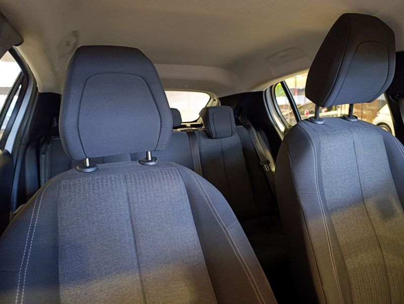 Peugeot 208 Like 1.0 6v Mec. 2023/2023 SIM VEÍCULOS PORTO ALEGRE / Carros no Vale