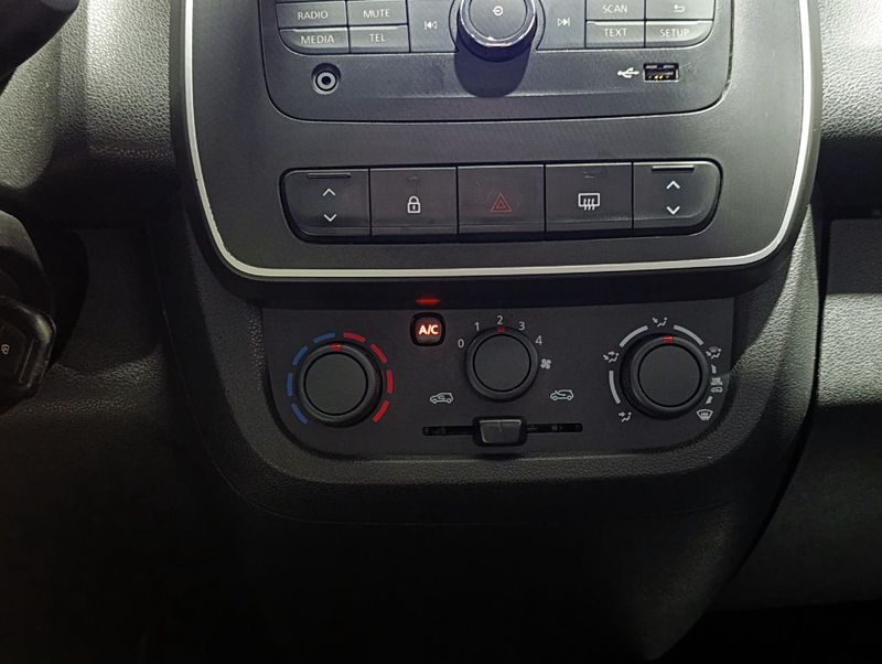 Renault Kwid Zen 1.0 12v 2021/2022 SIM VEÍCULOS PORTO ALEGRE / Carros no Vale