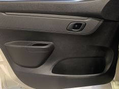 Renault Kwid Zen 1.0 12v 2021/2022 SIM VEÍCULOS PORTO ALEGRE / Carros no Vale