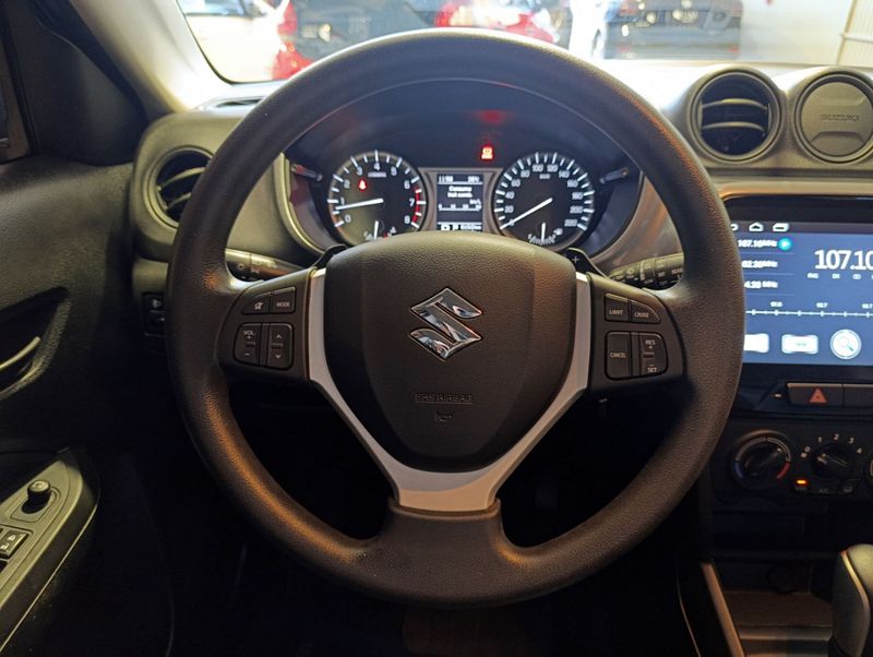 Suzuki Vitara 4you 2wd 1.6 Com 126cv 2018/2019 SIM VEÍCULOS PORTO ALEGRE / Carros no Vale