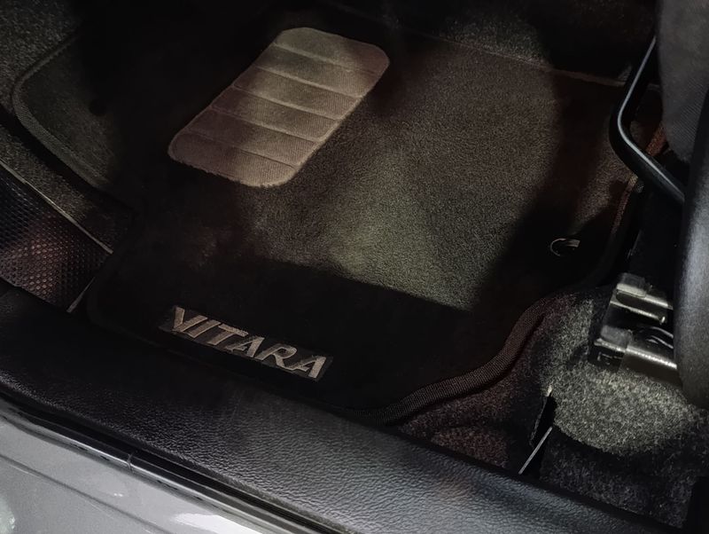 Suzuki Vitara 4you 2wd 1.6 Com 126cv 2018/2019 SIM VEÍCULOS PORTO ALEGRE / Carros no Vale