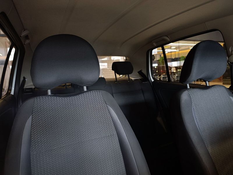 Volkswagen Fox Connect 1.6 Mb 2021/2022 SIM VEÍCULOS PORTO ALEGRE / Carros no Vale