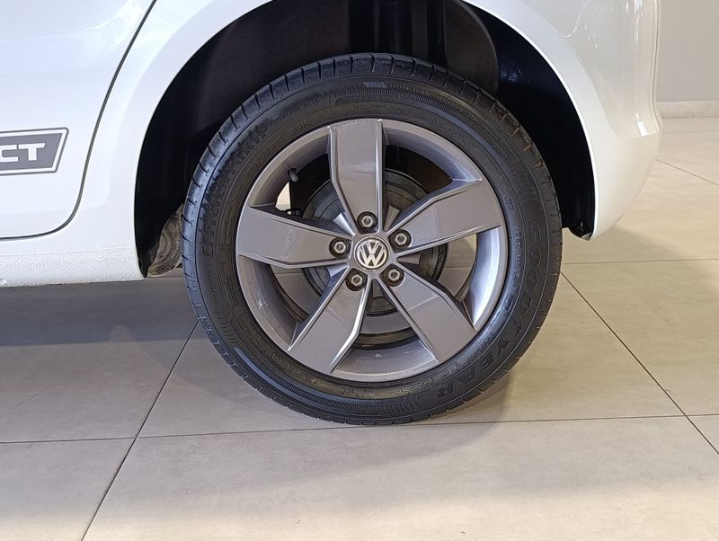 Volkswagen Fox Connect 1.6 Mb 2021/2022 SIM VEÍCULOS PORTO ALEGRE / Carros no Vale