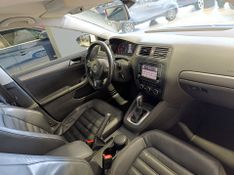 Volkswagen Jetta 2.0t 2014/2014 SIM VEÍCULOS PORTO ALEGRE / Carros no Vale