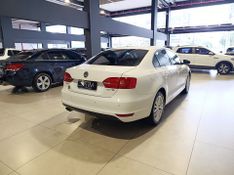 Volkswagen Jetta 2.0t 2014/2014 SIM VEÍCULOS PORTO ALEGRE / Carros no Vale