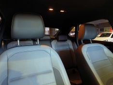 Volkswagen Nivus Highline 1.0 200 Tsi 2021/2021 SIM VEÍCULOS PORTO ALEGRE / Carros no Vale