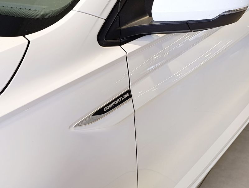 Volkswagen Polo Comfort 200 Tsi 1.0 12v 2018/2018 SIM VEÍCULOS PORTO ALEGRE / Carros no Vale