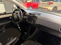 Volkswagen Up 1.0 Mpi Total 2019/2020 SIM VEÍCULOS PORTO ALEGRE / Carros no Vale