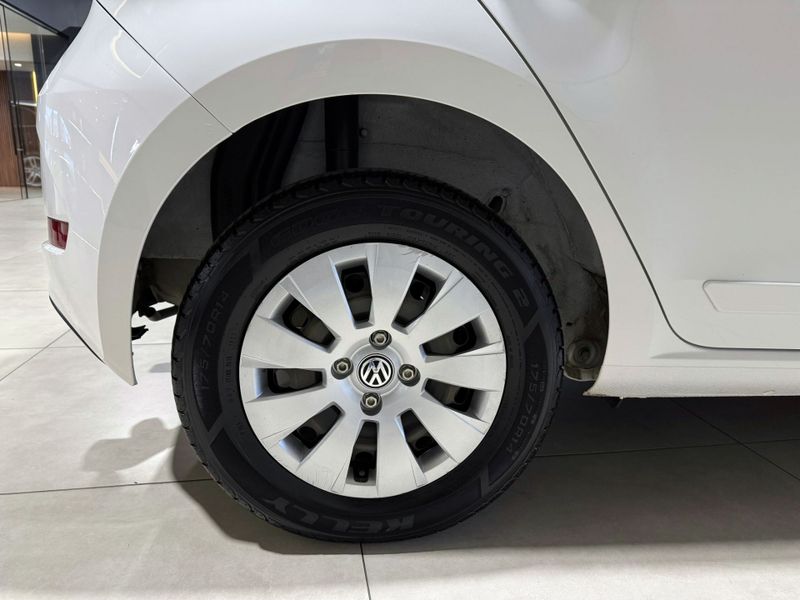 Volkswagen Up 1.0 Mpi Total 2019/2020 SIM VEÍCULOS PORTO ALEGRE / Carros no Vale