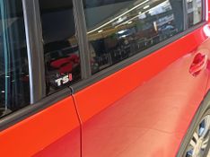 Volkswagen Up Cross Mdv 2017/2018 SIM VEÍCULOS PORTO ALEGRE / Carros no Vale