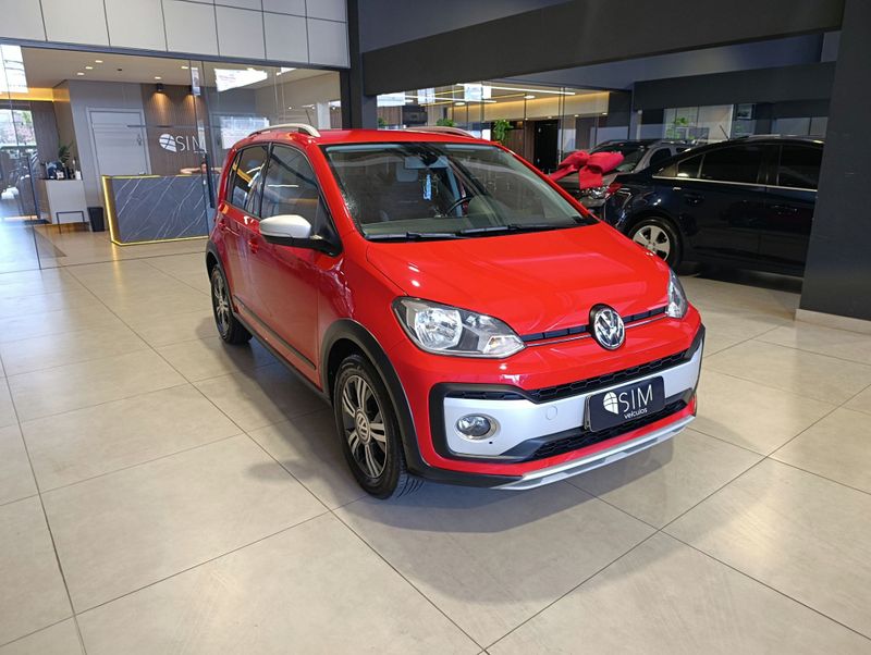 Volkswagen Up Cross Mdv 2017/2018 SIM VEÍCULOS PORTO ALEGRE / Carros no Vale