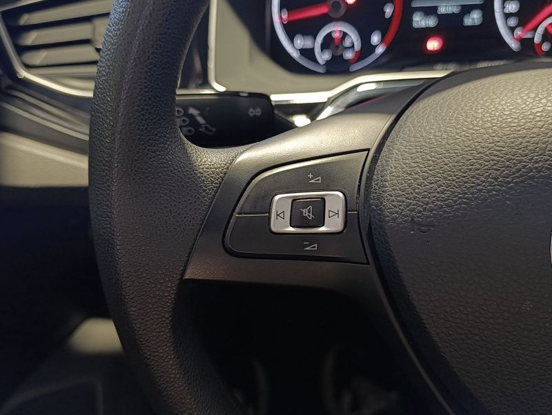 Volkswagen Virtus Comfort 200 Tsi 1.0 12v 2021/2022 SIM VEÍCULOS PORTO ALEGRE / Carros no Vale