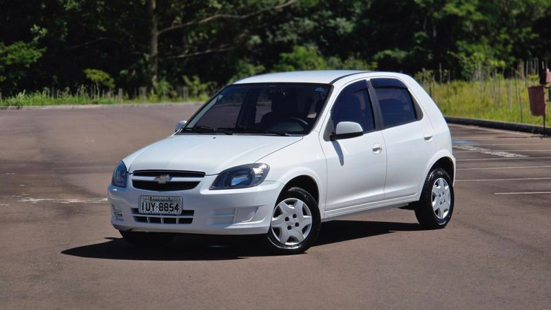 CHEVROLET Celta Spirit/ LT 1.0 MPFI 8V FlexP 2013/2014 AUTO NÍVEL VEÍCULOS SANTA CRUZ DO SUL / Carros no Vale CHEVROLET Celta Spirit/ LT 1.0 MPFI 8V FlexP 2013/2014 AUTO NÍVEL VEÍCULOS SANTA CRUZ DO SUL / Carros no Vale