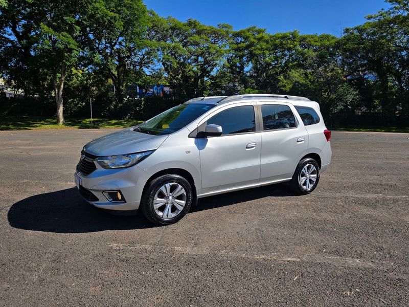 CHEVROLET SPIN PREMIER 1.8 8V Econo 2022/2023 AUTO NÍVEL VEÍCULOS SANTA CRUZ DO SUL / Carros no Vale