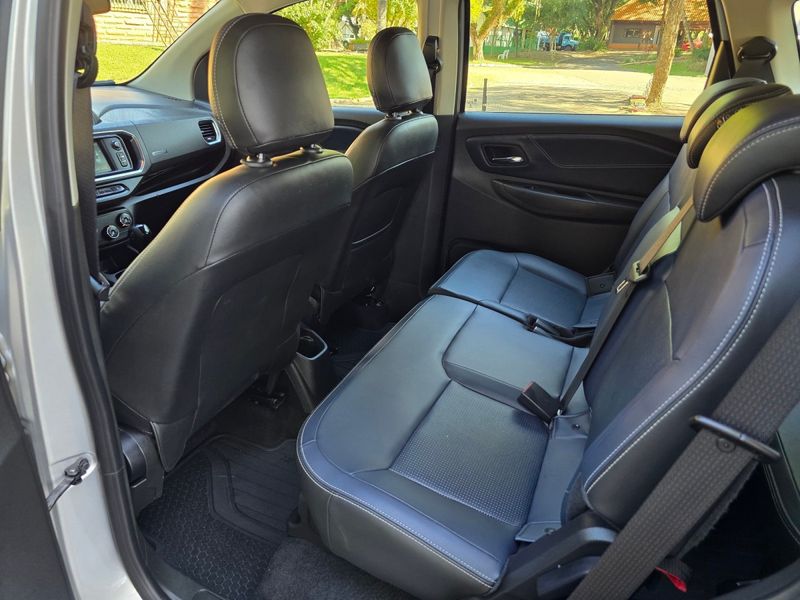 CHEVROLET SPIN PREMIER 1.8 8V Econo 2022/2023 AUTO NÍVEL VEÍCULOS SANTA CRUZ DO SUL / Carros no Vale