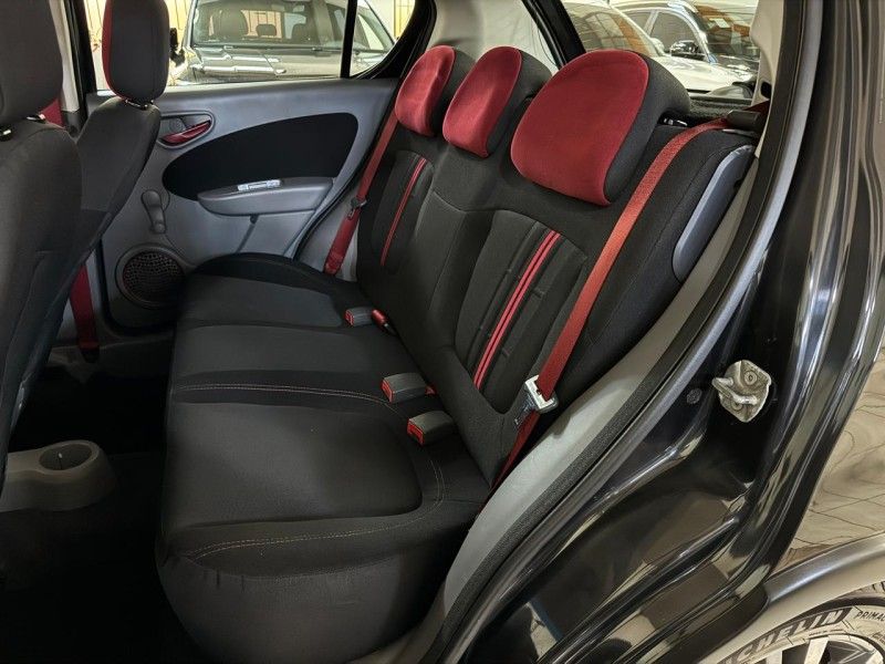 FIAT PALIO 1.6 MPI SPORTING 16V 2013/2013 SUL SERRA MOTORS CAXIAS DO SUL / Carros no Vale