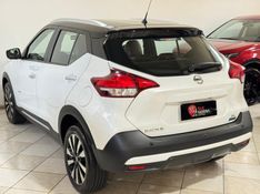 NISSAN KICKS 1.6 16V SL PACK PLUS XTRONIC 2017/2018 SUL SERRA MOTORS CAXIAS DO SUL / Carros no Vale