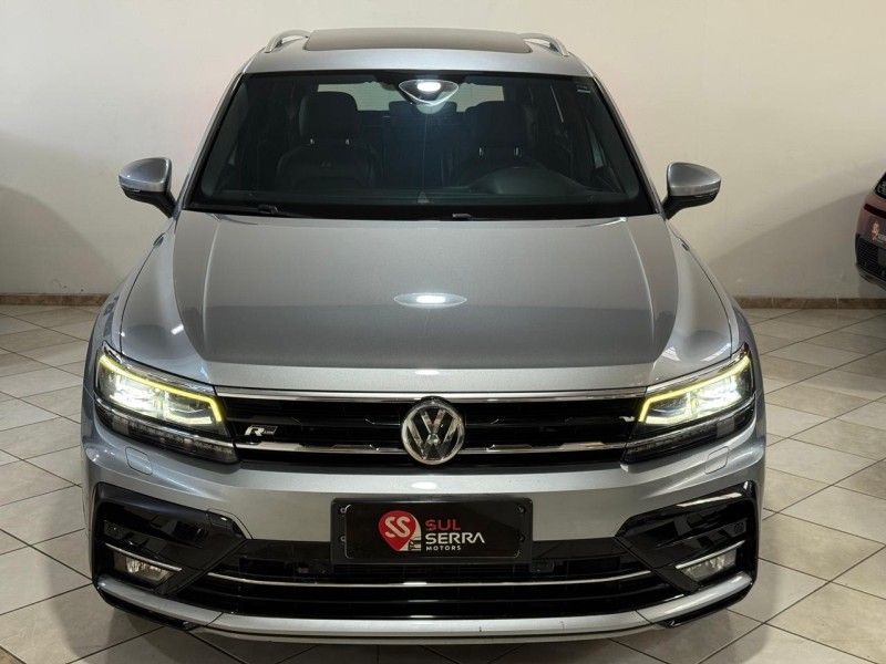 VOLKSWAGEN TIGUAN 2.0 ALLSPACE R-LINE 350 TSI 4X4 2019/2020 SUL SERRA MOTORS CAXIAS DO SUL / Carros no Vale