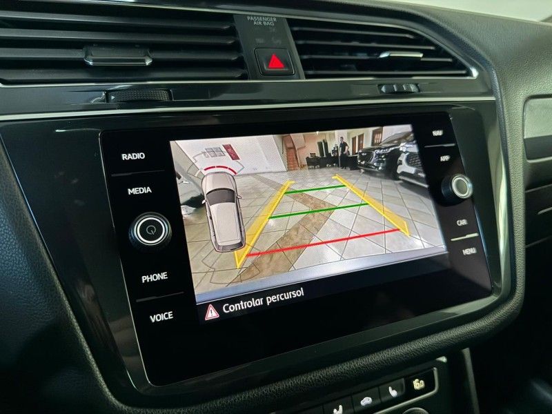 VOLKSWAGEN TIGUAN 2.0 ALLSPACE R-LINE 350 TSI 4X4 2019/2020 SUL SERRA MOTORS CAXIAS DO SUL / Carros no Vale
