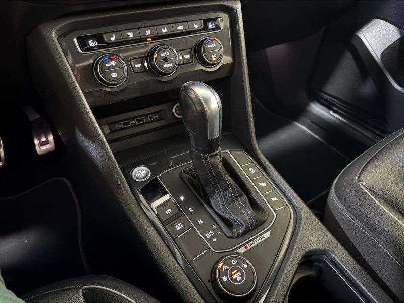 VOLKSWAGEN TIGUAN 2.0 ALLSPACE R-LINE 350 TSI 4X4 2019/2020 SUL SERRA MOTORS CAXIAS DO SUL / Carros no Vale