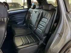 VOLKSWAGEN TIGUAN 2.0 ALLSPACE R-LINE 350 TSI 4X4 2019/2020 SUL SERRA MOTORS CAXIAS DO SUL / Carros no Vale