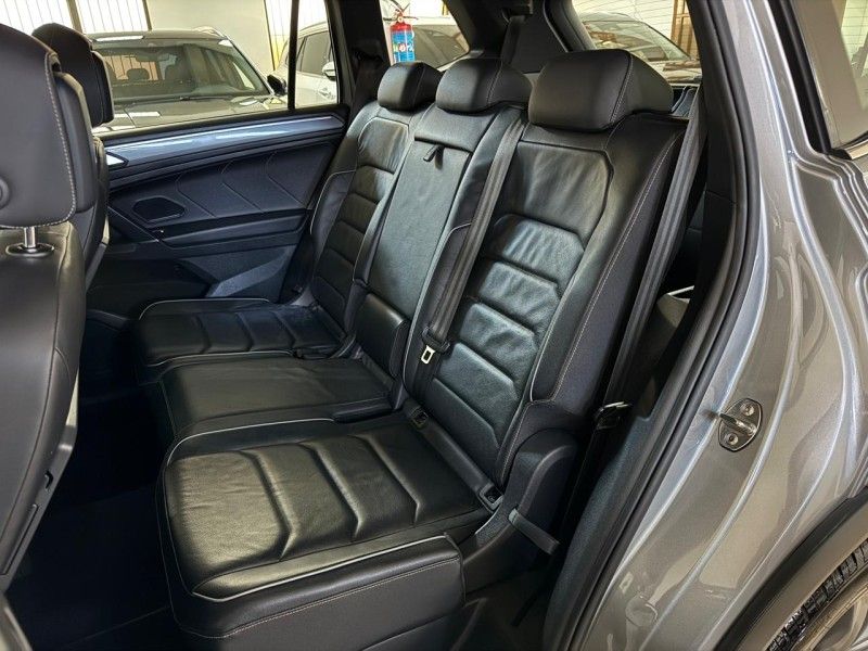 VOLKSWAGEN TIGUAN 2.0 ALLSPACE R-LINE 350 TSI 4X4 2019/2020 SUL SERRA MOTORS CAXIAS DO SUL / Carros no Vale