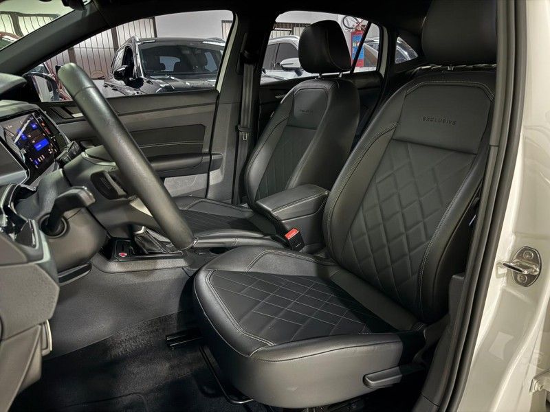 VOLKSWAGEN VIRTUS 1.4 250 TSI 16V EXCLUSIVE 2024/2024 SUL SERRA MOTORS CAXIAS DO SUL / Carros no Vale VOLKSWAGEN VIRTUS 1.4 250 TSI 16V EXCLUSIVE 2024/2024 SUL SERRA MOTORS CAXIAS DO SUL / Carros no Vale