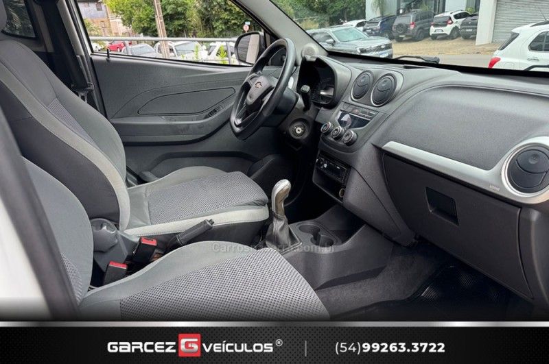 CHEVROLET MONTANA 1.4 MPFI LS CS 8V 2014/2015 GARCEZ VEÍCULOS BENTO GONÇALVES / Carros no Vale