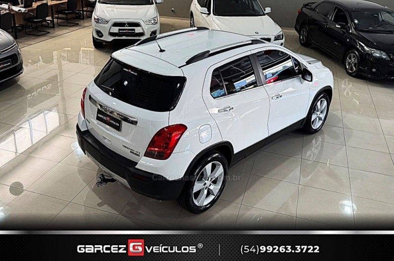 CHEVROLET TRACKER 1.8 MPFI LTZ 4X2 16V 2013/2014 GARCEZ VEÍCULOS BENTO GONÇALVES / Carros no Vale