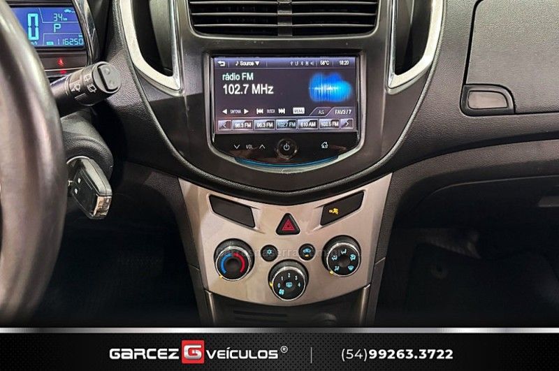 CHEVROLET TRACKER 1.8 MPFI LTZ 4X2 16V 2013/2014 GARCEZ VEÍCULOS BENTO GONÇALVES / Carros no Vale