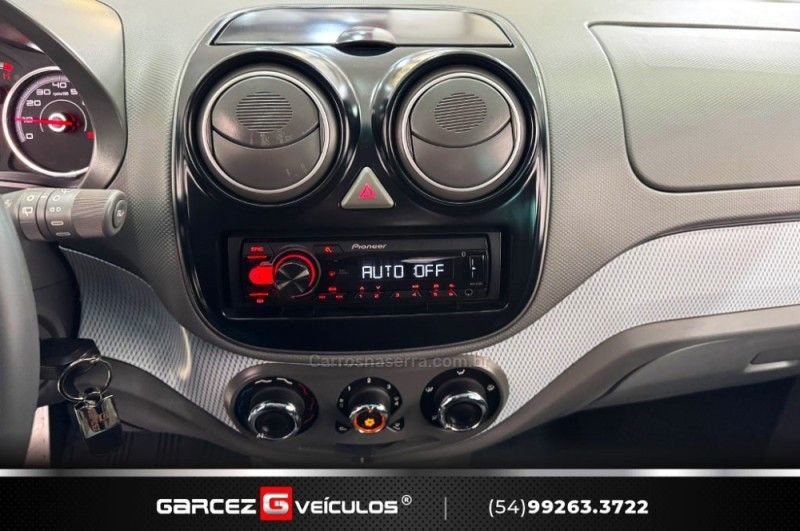 FIAT PALIO 1.0 MPI ATTRACTIVE 8V 2016/2016 GARCEZ VEÍCULOS BENTO GONÇALVES / Carros no Vale FIAT PALIO 1.0 MPI ATTRACTIVE 8V 2016/2016 GARCEZ VEÍCULOS BENTO GONÇALVES / Carros no Vale