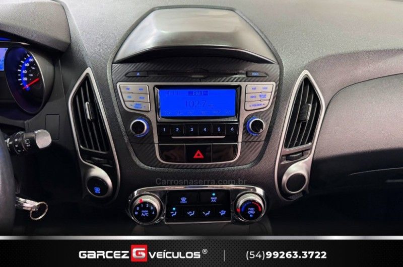 HYUNDAI IX35 2.0 MPI 4X2 16V 2010/2011 GARCEZ VEÍCULOS BENTO GONÇALVES / Carros no Vale HYUNDAI IX35 2.0 MPI 4X2 16V 2010/2011 GARCEZ VEÍCULOS BENTO GONÇALVES / Carros no Vale