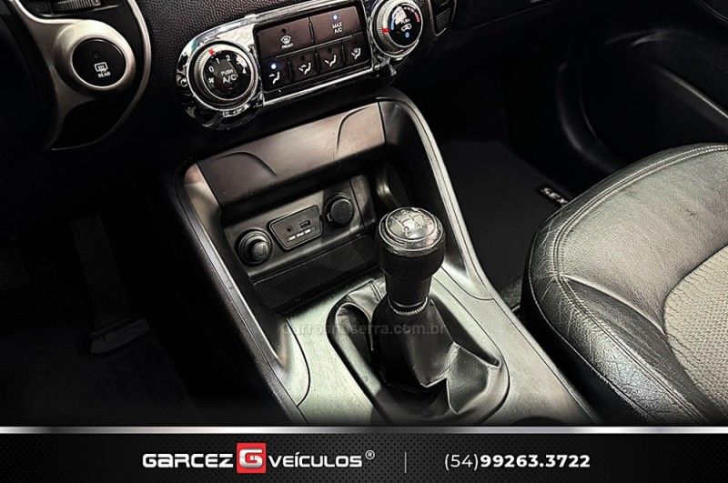 HYUNDAI IX35 2.0 MPI 4X2 16V 2010/2011 GARCEZ VEÍCULOS BENTO GONÇALVES / Carros no Vale HYUNDAI IX35 2.0 MPI 4X2 16V 2010/2011 GARCEZ VEÍCULOS BENTO GONÇALVES / Carros no Vale
