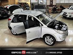 HYUNDAI IX35 2.0 MPI 4X2 16V 2010/2011 GARCEZ VEÍCULOS BENTO GONÇALVES / Carros no Vale