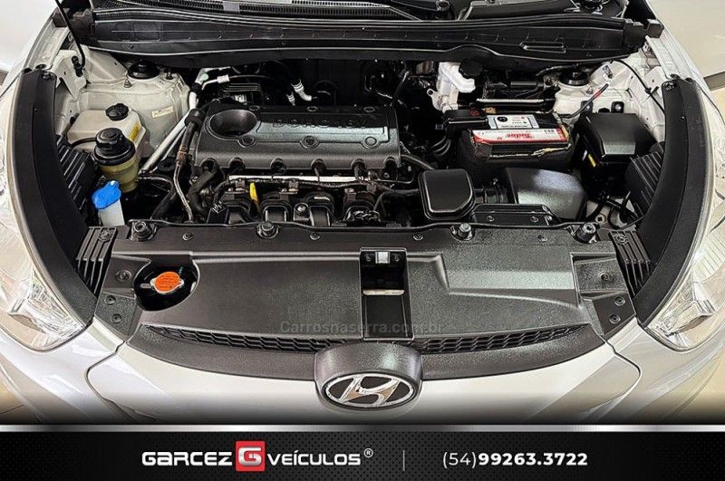 HYUNDAI IX35 2.0 MPI 4X2 16V 2010/2011 GARCEZ VEÍCULOS BENTO GONÇALVES / Carros no Vale HYUNDAI IX35 2.0 MPI 4X2 16V 2010/2011 GARCEZ VEÍCULOS BENTO GONÇALVES / Carros no Vale