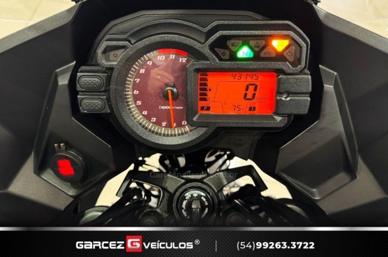 KAWASAKI VERSYS 1000 ABS 2012/2013 GARCEZ VEÍCULOS BENTO GONÇALVES / Carros no Vale