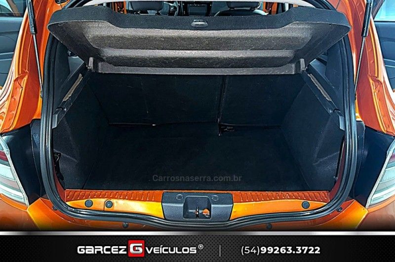 RENAULT SANDERO 1.6 STEPWAY 8V 2015/2016 GARCEZ VEÍCULOS BENTO GONÇALVES / Carros no Vale RENAULT SANDERO 1.6 STEPWAY 8V 2015/2016 GARCEZ VEÍCULOS BENTO GONÇALVES / Carros no Vale