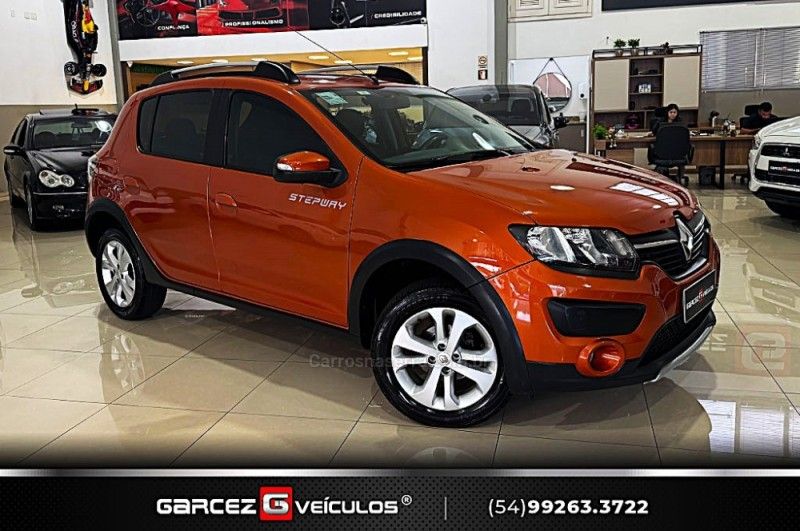 RENAULT SANDERO 1.6 STEPWAY 8V 2015/2016 GARCEZ VEÍCULOS BENTO GONÇALVES / Carros no Vale RENAULT SANDERO 1.6 STEPWAY 8V 2015/2016 GARCEZ VEÍCULOS BENTO GONÇALVES / Carros no Vale