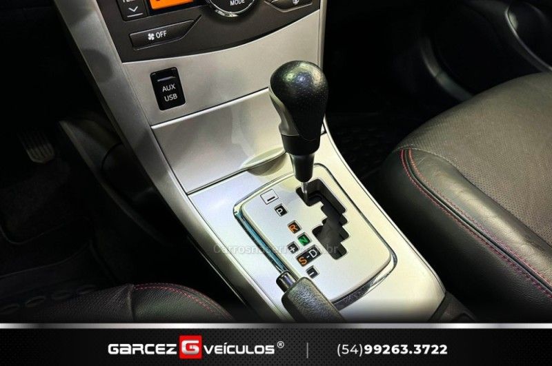 TOYOTA COROLLA 2.0 XRS 16V 2013/2014 GARCEZ VEÍCULOS BENTO GONÇALVES / Carros no Vale TOYOTA COROLLA 2.0 XRS 16V 2013/2014 GARCEZ VEÍCULOS BENTO GONÇALVES / Carros no Vale