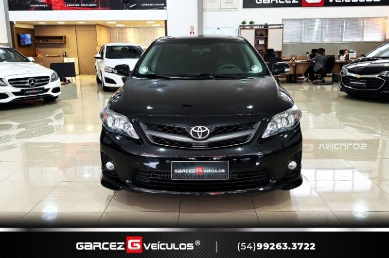 TOYOTA COROLLA 2.0 XRS 16V 2013/2014 GARCEZ VEÍCULOS BENTO GONÇALVES / Carros no Vale TOYOTA COROLLA 2.0 XRS 16V 2013/2014 GARCEZ VEÍCULOS BENTO GONÇALVES / Carros no Vale