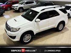 TOYOTA HILUX SW4 3.0 SRV 4X4 16V TURBO INTERCOOLER 2013/2013 GARCEZ VEÍCULOS BENTO GONÇALVES / Carros no Vale